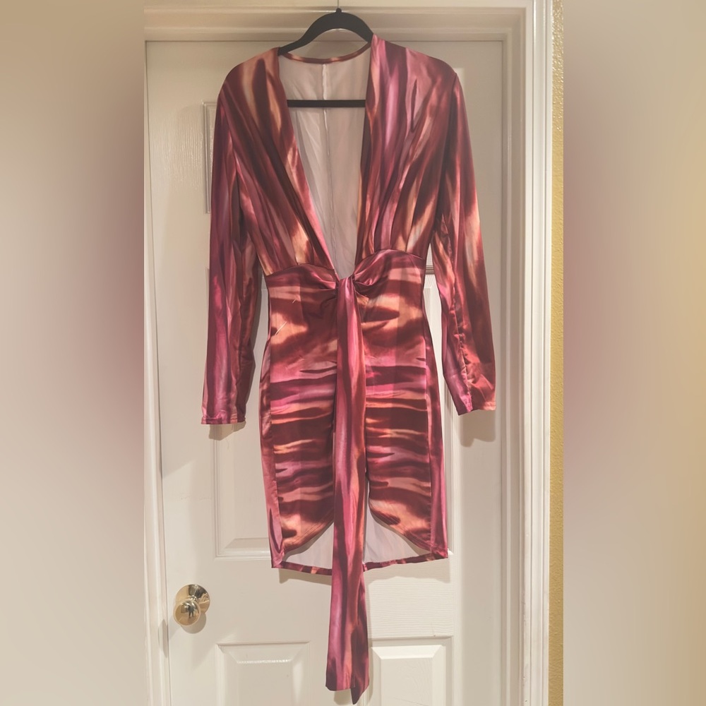 Stylish Tie-Dye Deep Plunge Long Sleeve Dress